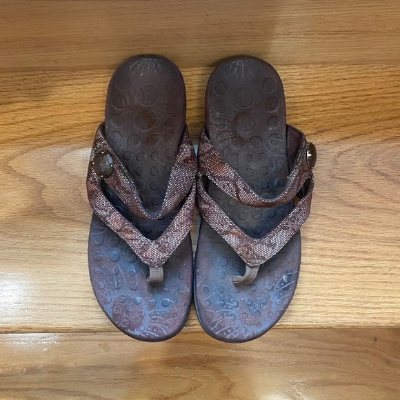 Vionic Orthoheel Flip Flops with adjustable Velcro strap across instep, Size 10 - Picture 1 of 6